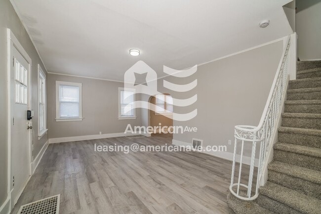 Photo - 1946 N Sheridan Rd