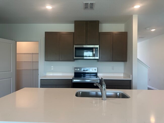 Kitchen - 10574 Dusty Boot Rd