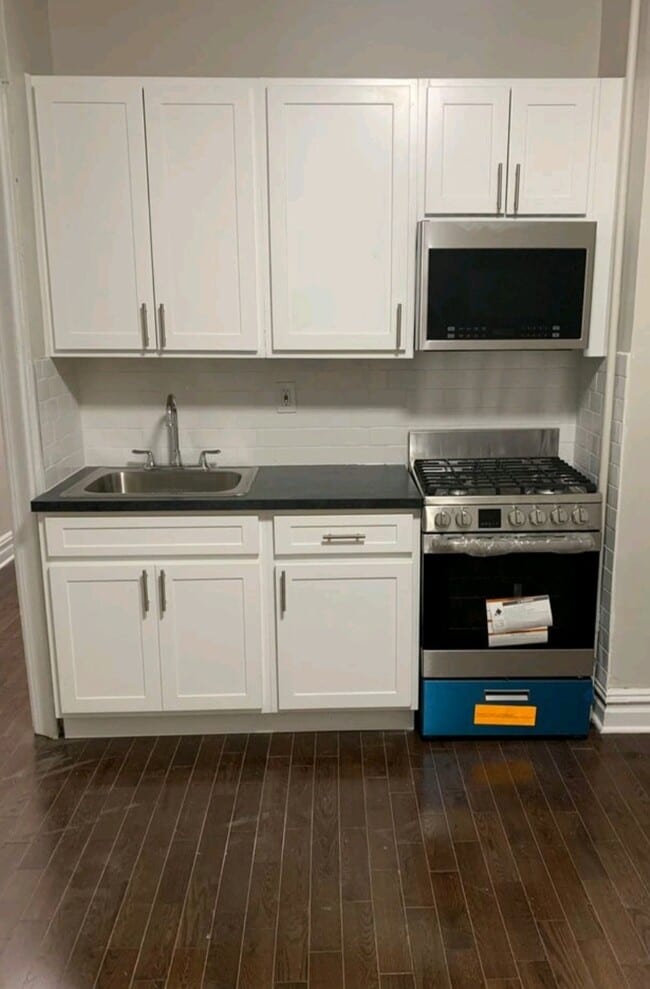 164 Sterling Ave 41 - 165 Sterling Ave