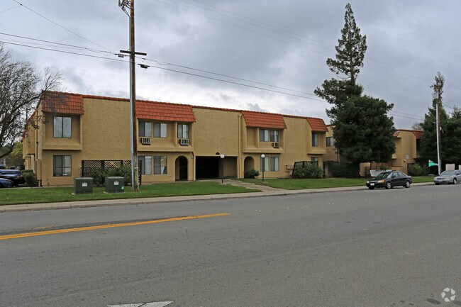 Ramirez Court Apartments - Ramirez Court Apartments
