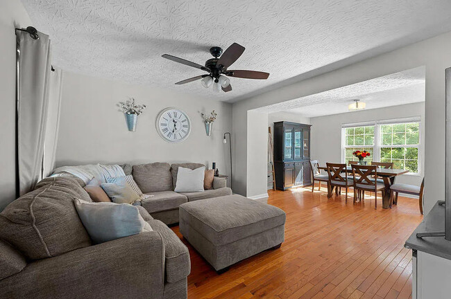 2700 Dorado Ct