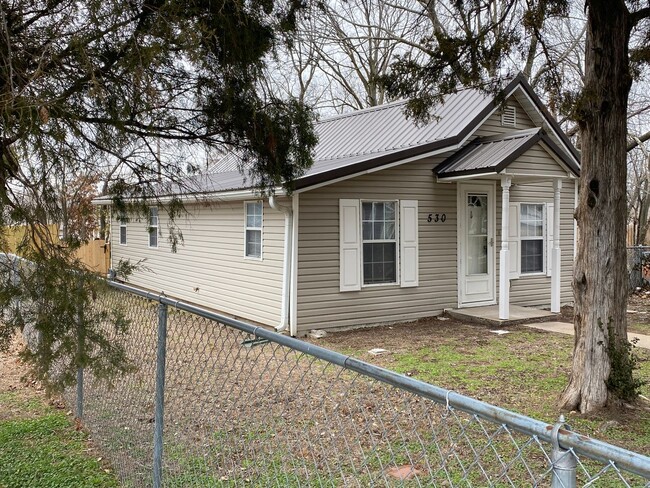 NEWLY RENOVATED 2 BED 1 BATH HOME - NEWLY RENOVATED 2 BED 1 BATH HOME