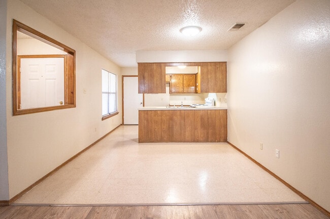 Photo - 15 Wagnon Dr