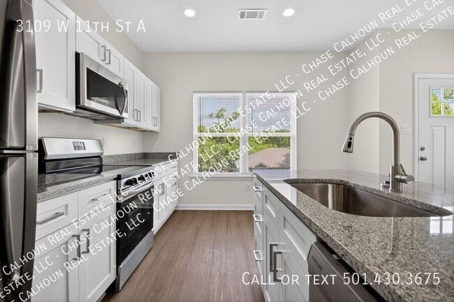 Building Photo - 3109 W 11th St