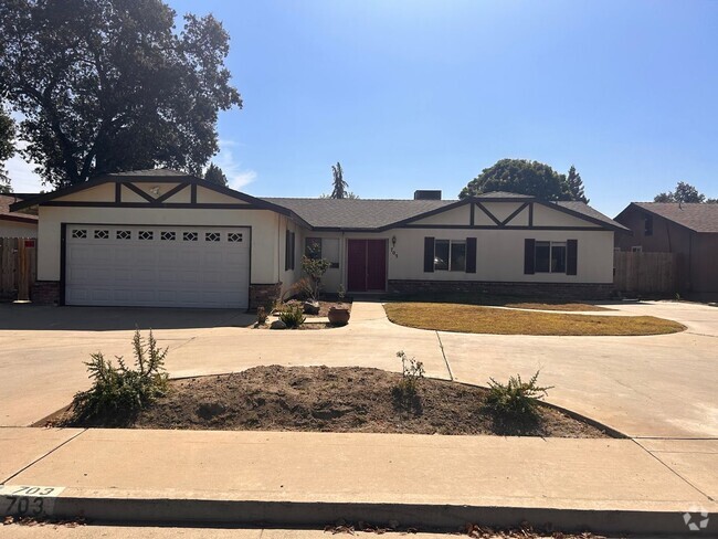 Building Photo - Great home for rent in Visalia!