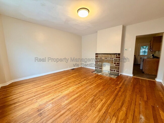 Photo - 207 Edmond St