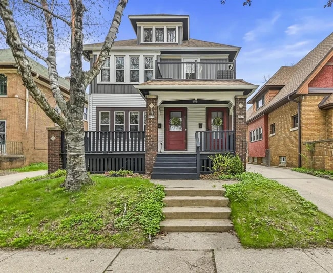Building Photo - 2029 N 58th St Unit Upper Duplex