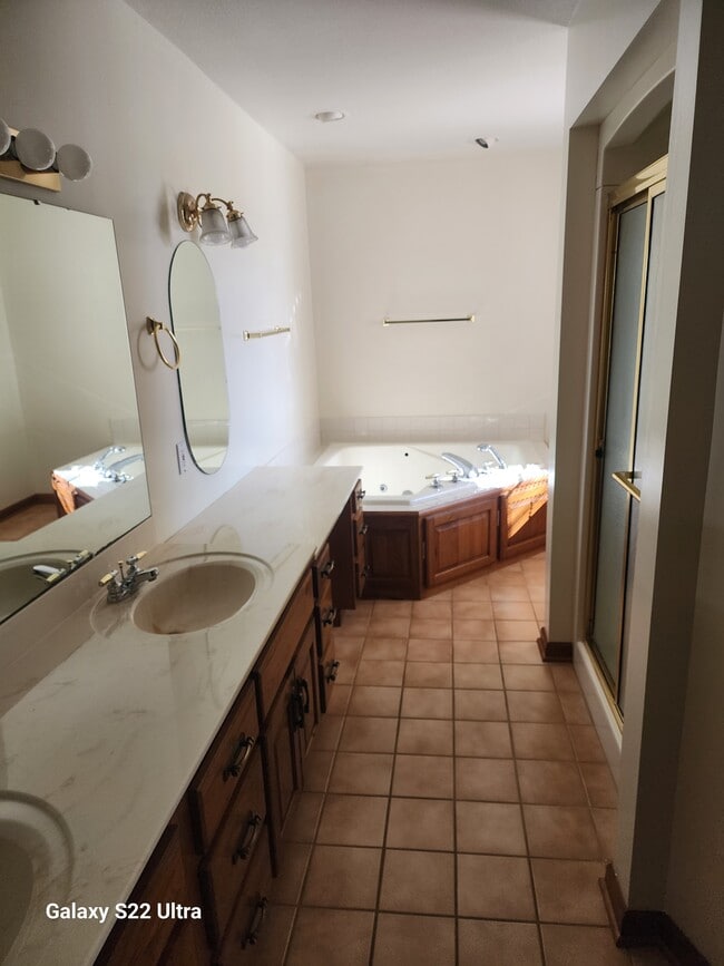 Photo - 22611 Campbell Rd