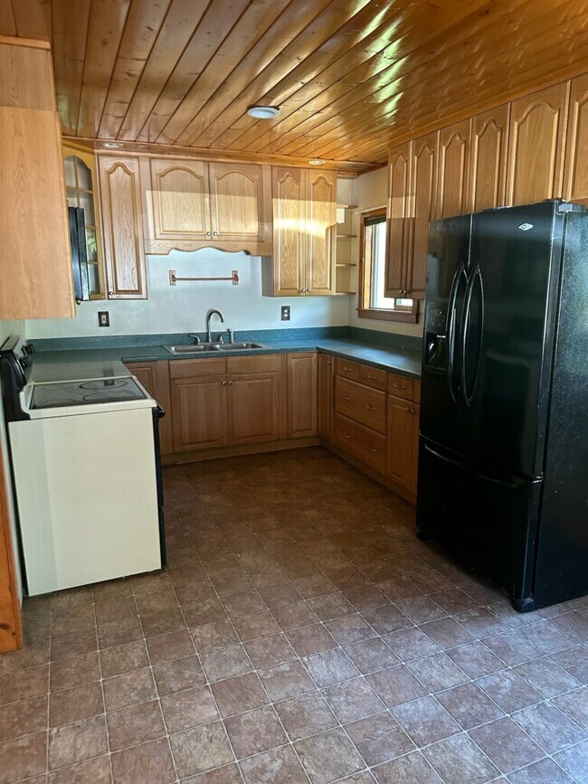 Photo - 1243 CA-41
