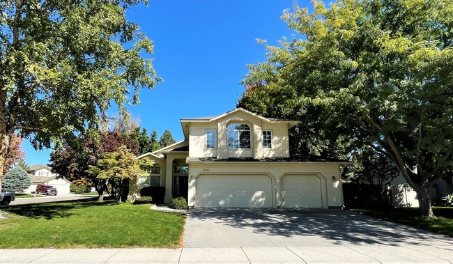Photo - Beautiful 5bd 3ba home on corner lot, Edgeview Estates Sub in Boise