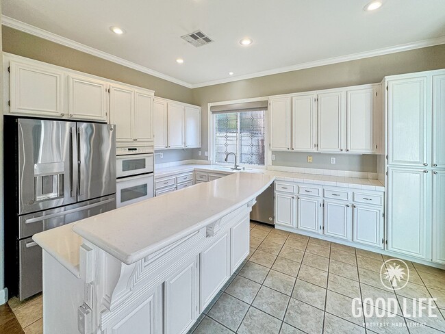 Photo - Stunning 5B/3.5BA House in Scripps Ranch!