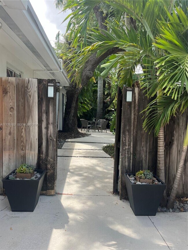 Photo - 701 SW 9th Ave