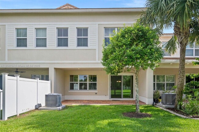 Photo - 11941 Park Central Blvd