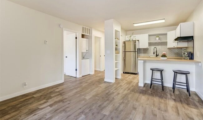 Building Photo - 2430 Palmer Park Blvd Unit 108