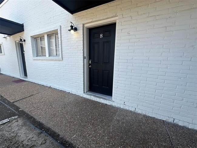 Photo - 5123 Del Monte Dr Unit 8