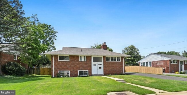 Photo - 10228 Farnham Dr