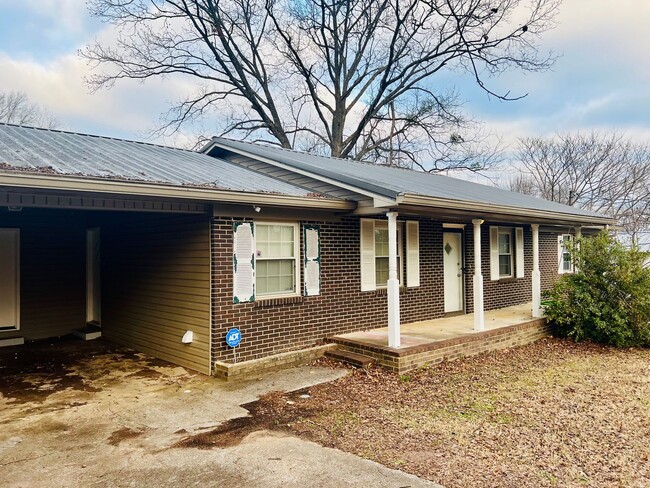 Photo - 200 Monsanto Rd