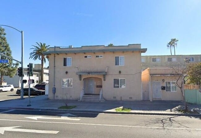 638 E 7th St Unidad 638
