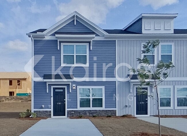 Building Photo - 2167 Banyon Cir