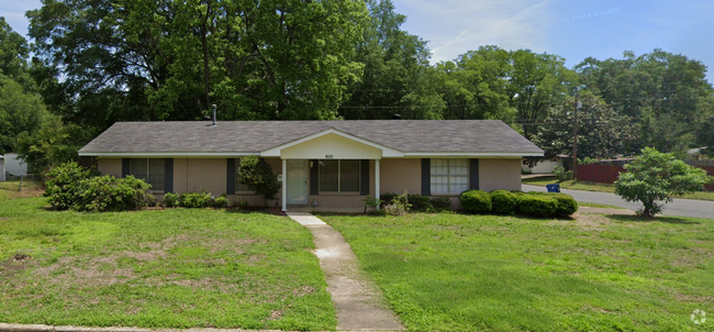 Building Photo - 800 Louisiana Ave Rental