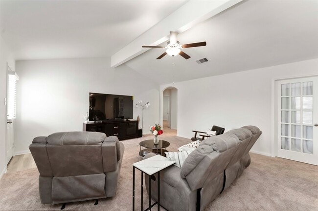 Photo - 408 Elaine Vly Dr House