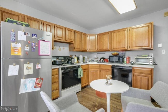 Photo - 2220 Almond St Unit 1