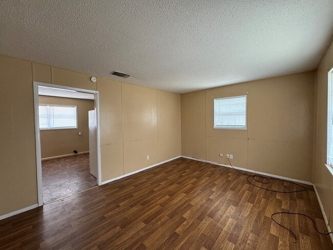 Photo - 806 N 10th St