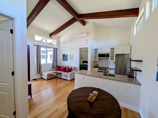 Photo - 2084 W Hampton Dr Unit Guesthouse