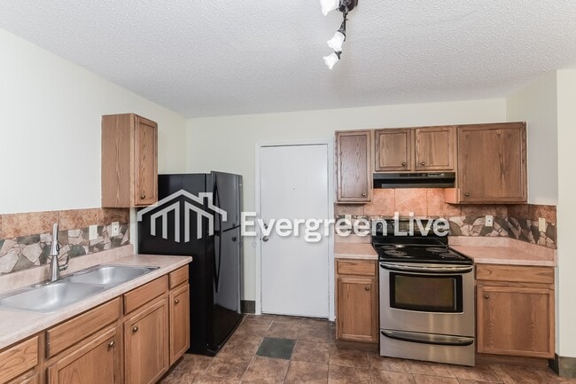 Photo - 13918 Villa Camino