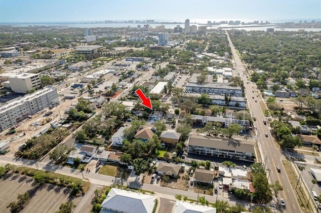 Photo - 110 Kenwood Ave