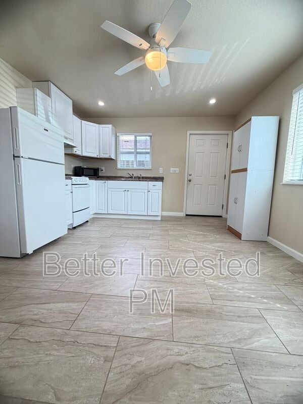 745 Porzio Ln