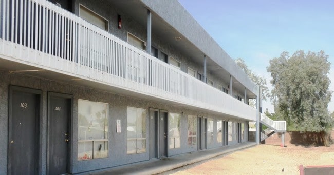 Hillcrest Arms - Hillcrest Arms