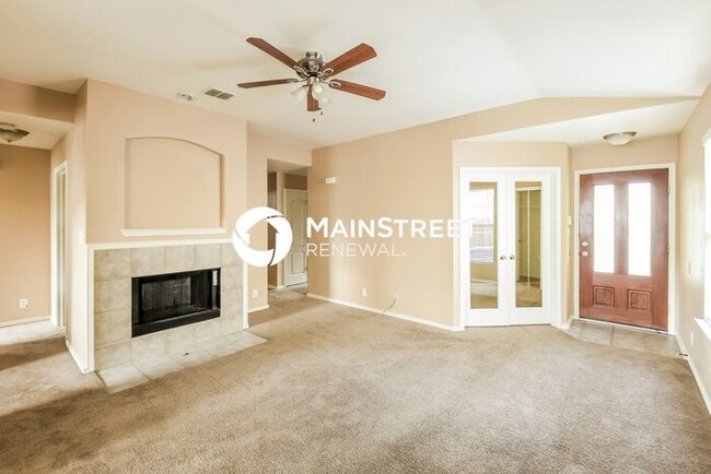 3 Bedroom Pet-Friendly Home in San Antonio... - 3 Bedroom Pet-Friendly Home in San Antonio...