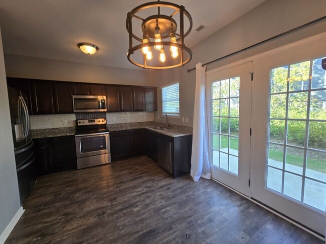 Photo - 220 Jenna Lee Cir
