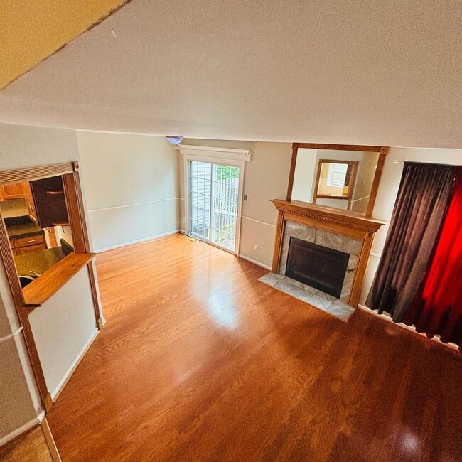 Photo - 2427 Linksman Ln