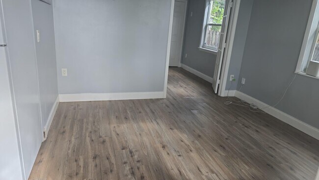 Photo - 220 Fleming Ave