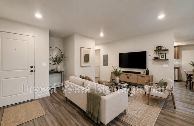 Photo - 404 NE 117th Ave