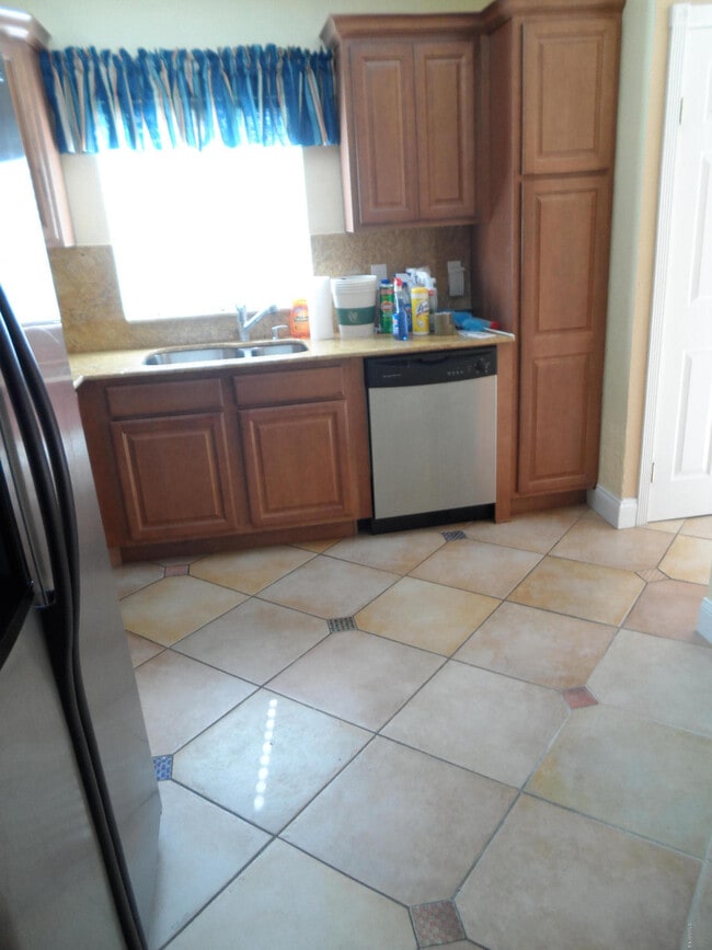 Photo - 1004 Ashley Ave