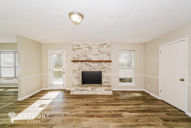 Photo - 4142 Riverbrook Rd