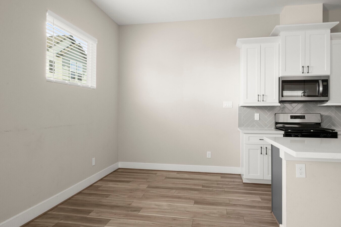 Photo - 8404 Curry Rd