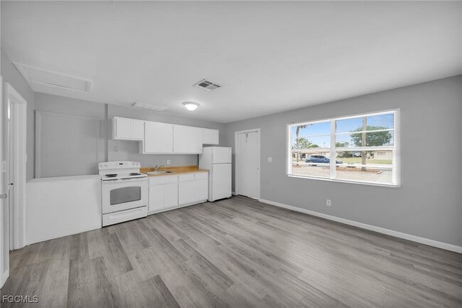 Photo - 15 SE 24th Ave Unidad F