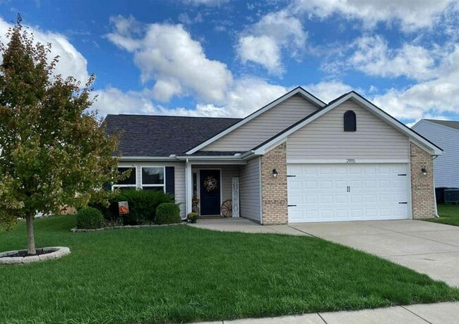 Building Photo - Ranch Style House with Fenced Backyard