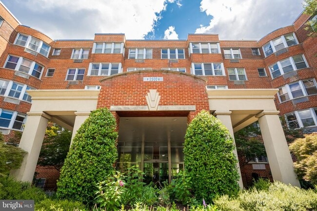 Building Photo - 2500 Q St NW Unit 506
