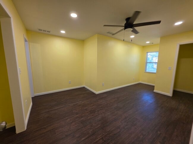 Dormitorio principal - 1120 Brookstone Rd
