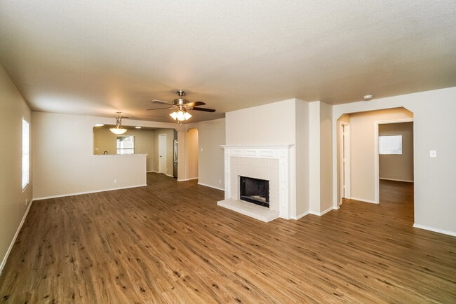 Photo - 120 Bay Willow