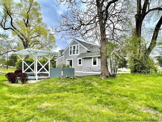 3 Dave Elliot Rd