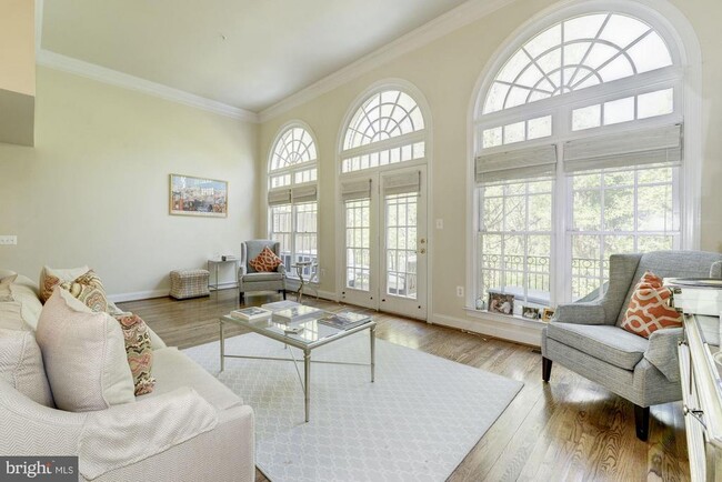 Building Photo - 4005 Mansion Dr NW