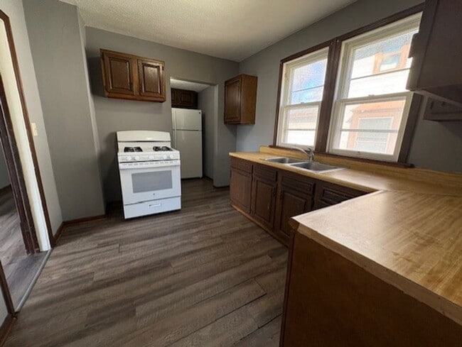 Photo - Large 4-Bedroom Home in University Park Near Downtown Akron