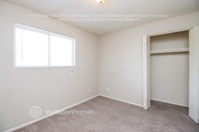 Photo - 1249 E 8th St