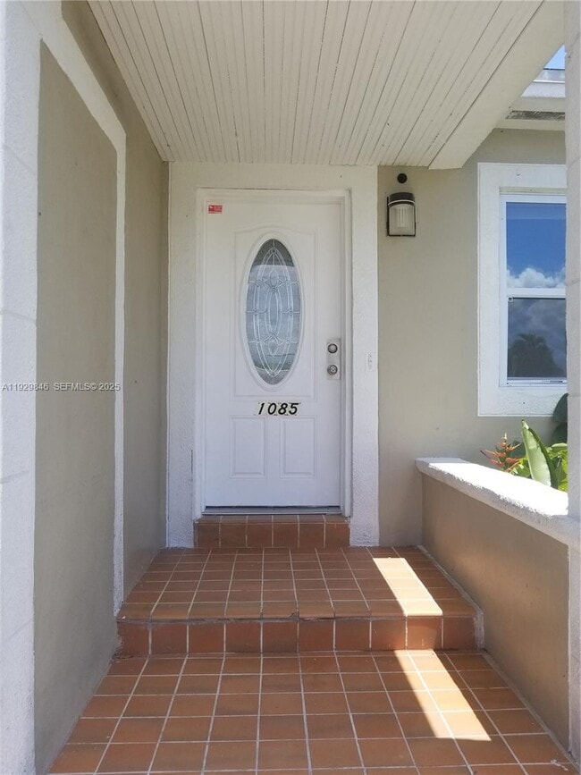 Photo - 1085 NW 133rd St